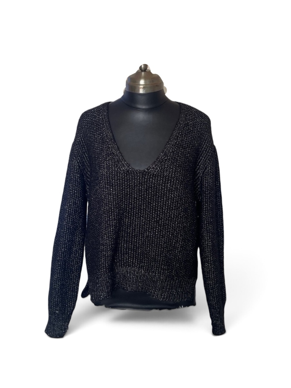 BB Dakota sweater with gray silver thread very well made warn once no damaged